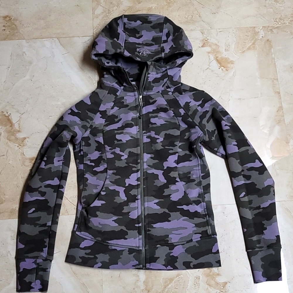 Lululemon scuba fleece hoodie, purple green camo. Size 8. Worn once.
